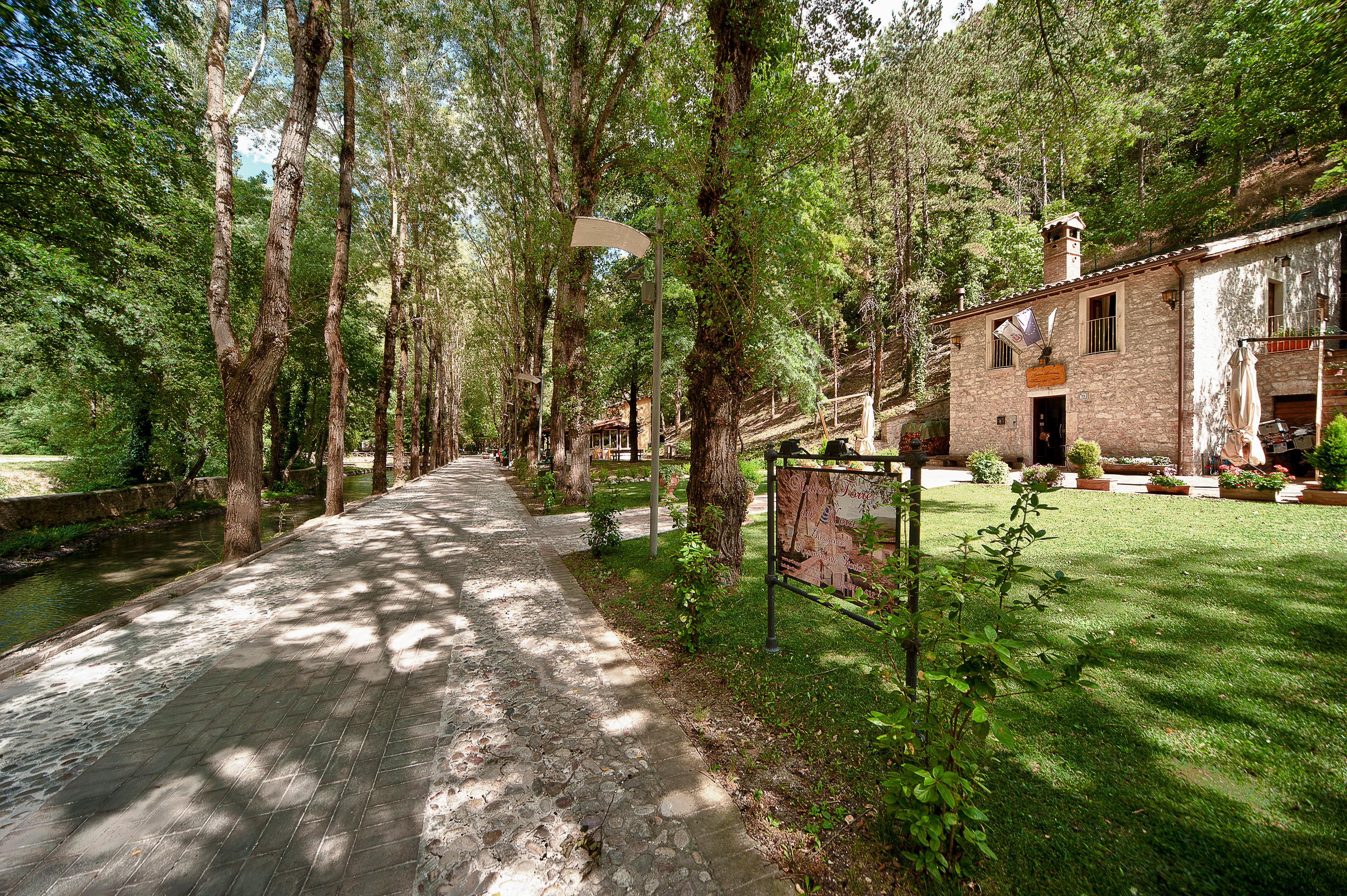 Torre Del Nera Albergo Diffuso & Spa 체기노 외부 사진